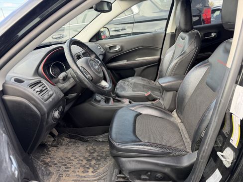 Used 2018 Jeep Compass Trailhawk w/ Safety & Security Group image 7