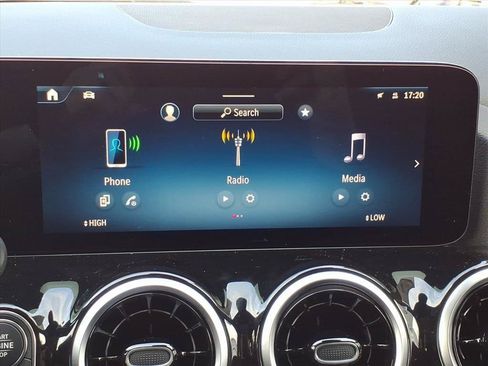 New 2026 Mercedes-Benz GLA 250 4MATIC image 16