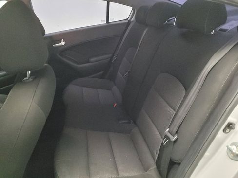 Used 2017 Kia Forte LX FWD image 18