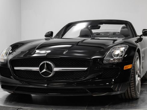 Used 2012 Mercedes-Benz SLS AMG Roadster image 76