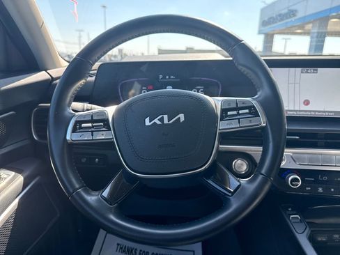 Used 2025 Kia Telluride S image 18