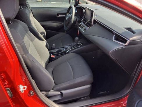 Certified 2021 Toyota Corolla LE image 30