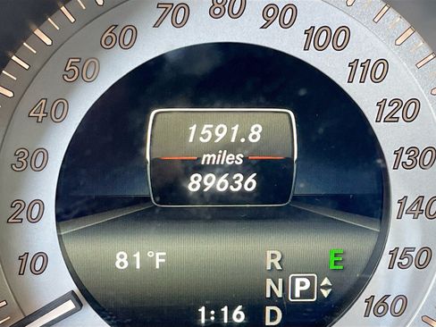 Used 2015 Mercedes-Benz GLK 350 2WD image 8
