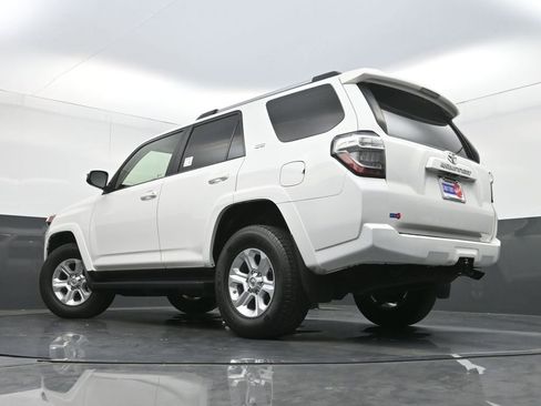 Used 2019 Toyota 4Runner SR5 AWD/4WD image 24