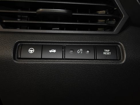 New 2025 Nissan Altima 2.5 SL image 34