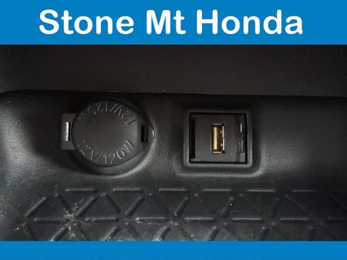 Used 2020 Toyota RAV4 LE AWD/4WD image 28