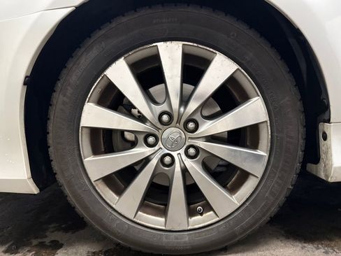 Used 2011 Toyota Avalon Base image 7