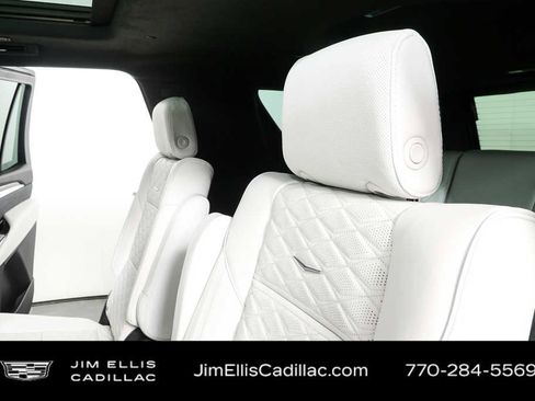 New 2026 Cadillac Escalade Platinum Sport w/ LPO, ONYX Package AWD/4WD image 22