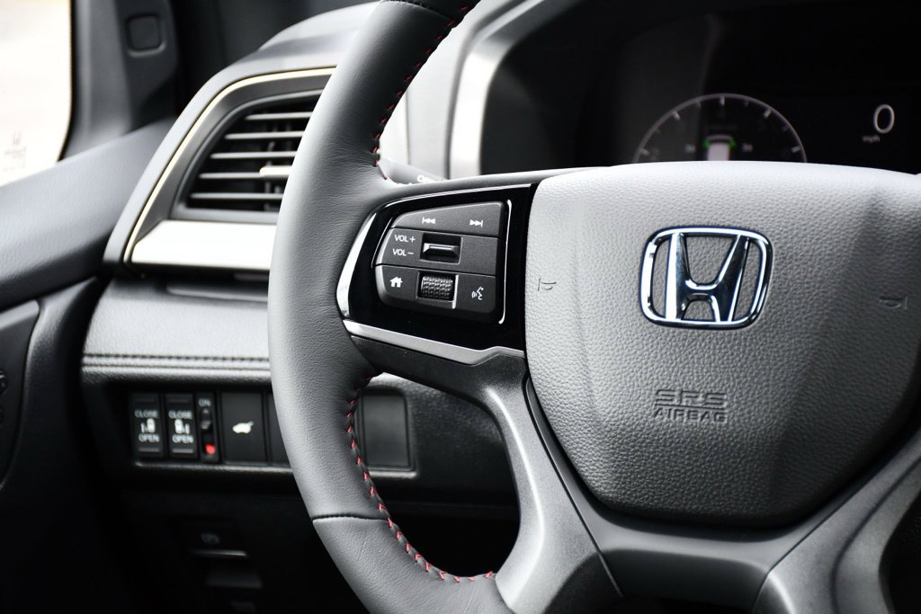 New 2026 Honda Odyssey Sport-L image 24