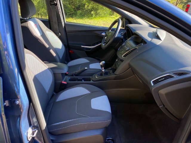 Used 2018 Ford Focus ST FWD image 36