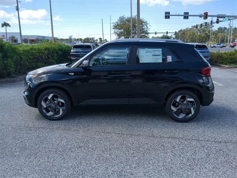 New 2026 Hyundai Venue SEL image 3