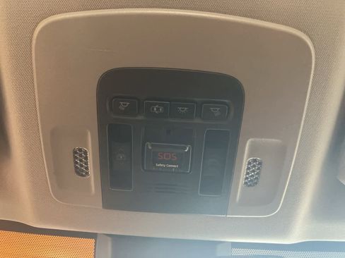 Used 2019 Toyota Camry XSE image 23