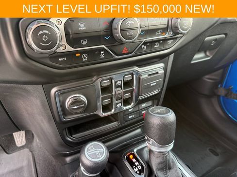 Used 2021 Jeep Gladiator Sport AWD/4WD image 21