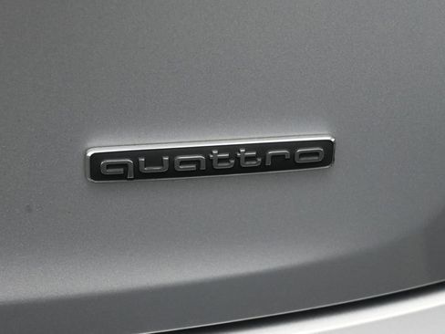 Used 2021 Audi Q5 Prestige AWD/4WD image 9