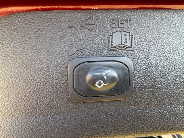 Used 2018 Ford Escape SEL FWD image 14
