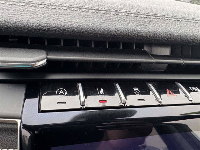 Used 2023 Jeep Grand Cherokee L Limited w/ Luxury Tech Group II AWD/4WD image 21