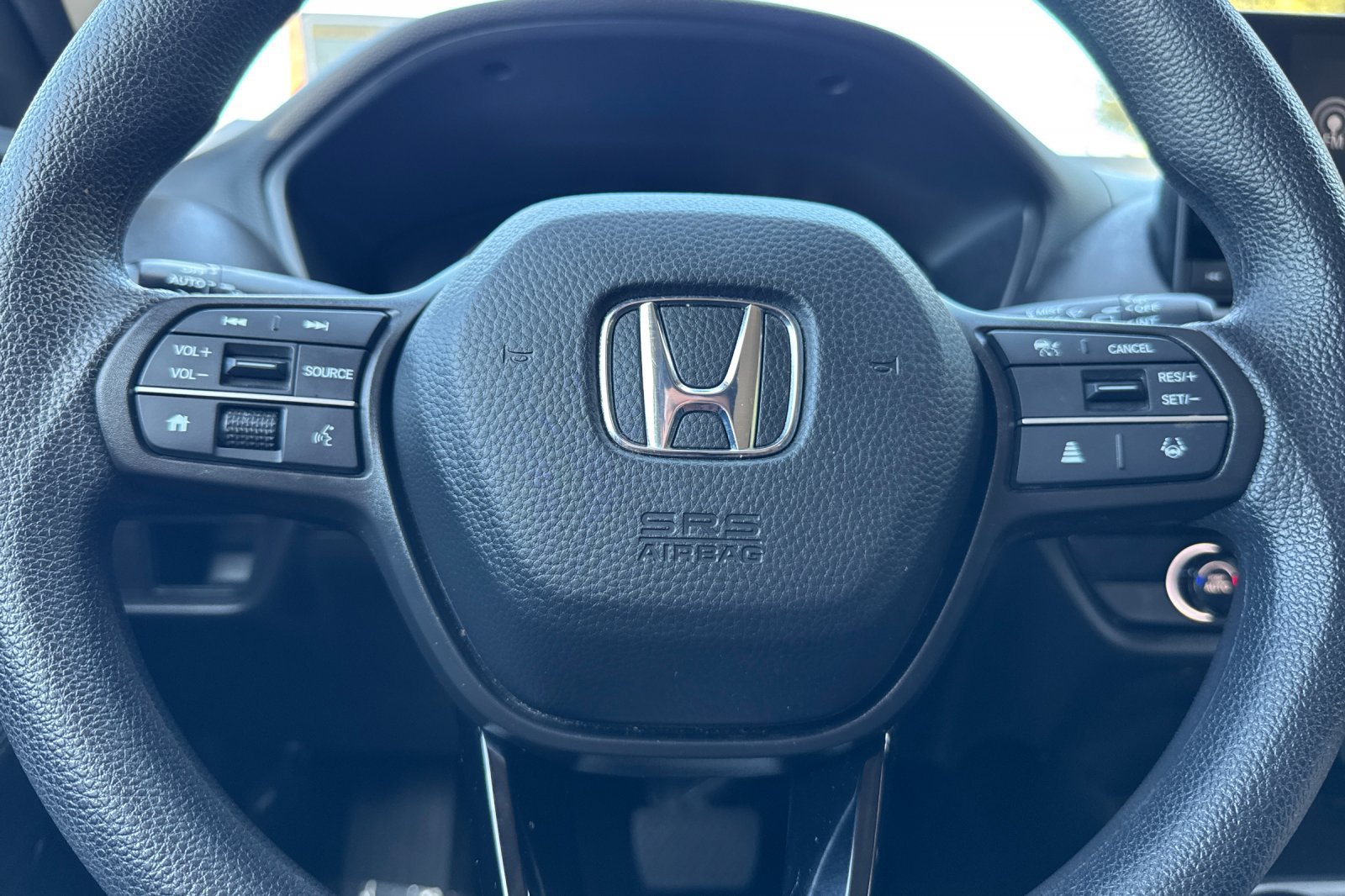 Used 2025 Honda HR-V LX image 26