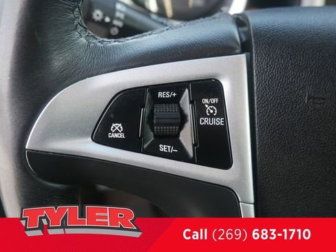 Used 2016 Chevrolet Equinox LT w/ Convenience Package image 28