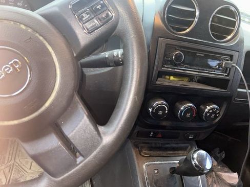 Used 2011 Jeep Compass 2WD image 28