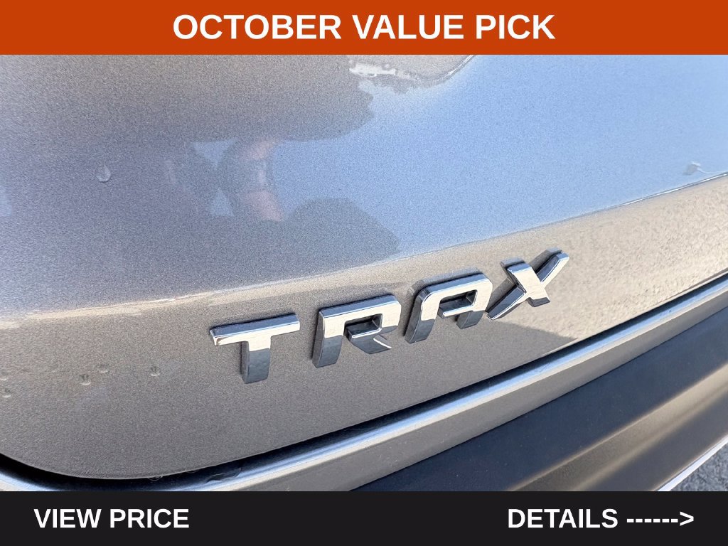 Used 2025 Chevrolet Trax LT FWD image 26