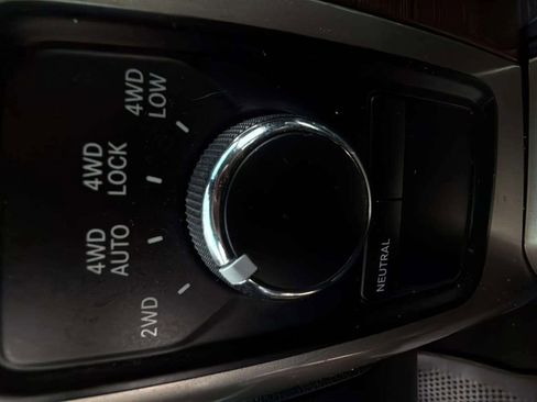 Used 2013 RAM 1500 Laramie w/ Protection Group AWD/4WD image 13