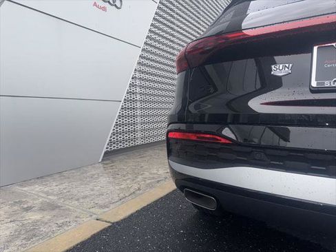 Certified 2025 Audi Q5 Premium w/ Convenience Package AWD/4WD image 30