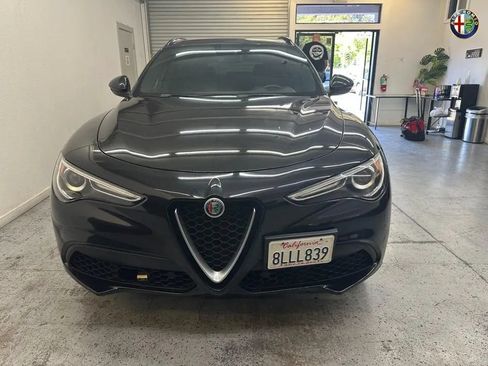 Used 2019 Alfa Romeo Stelvio Ti Sport w/ Quick Order Package 22S Sport AWD/4WD image 2