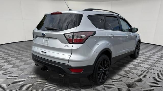 Used 2017 Ford Escape SE w/ Equipment Group 201A AWD/4WD image 5