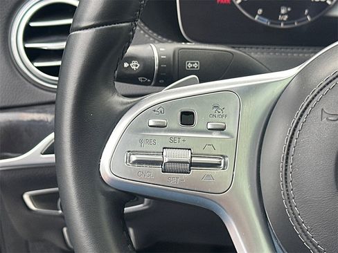 Used 2020 Mercedes-Benz S 560 Sedan image 27
