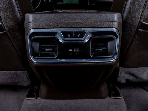 Used 2024 GMC Sierra 2500 Denali w/ Denali Reserve Package AWD/4WD image 34