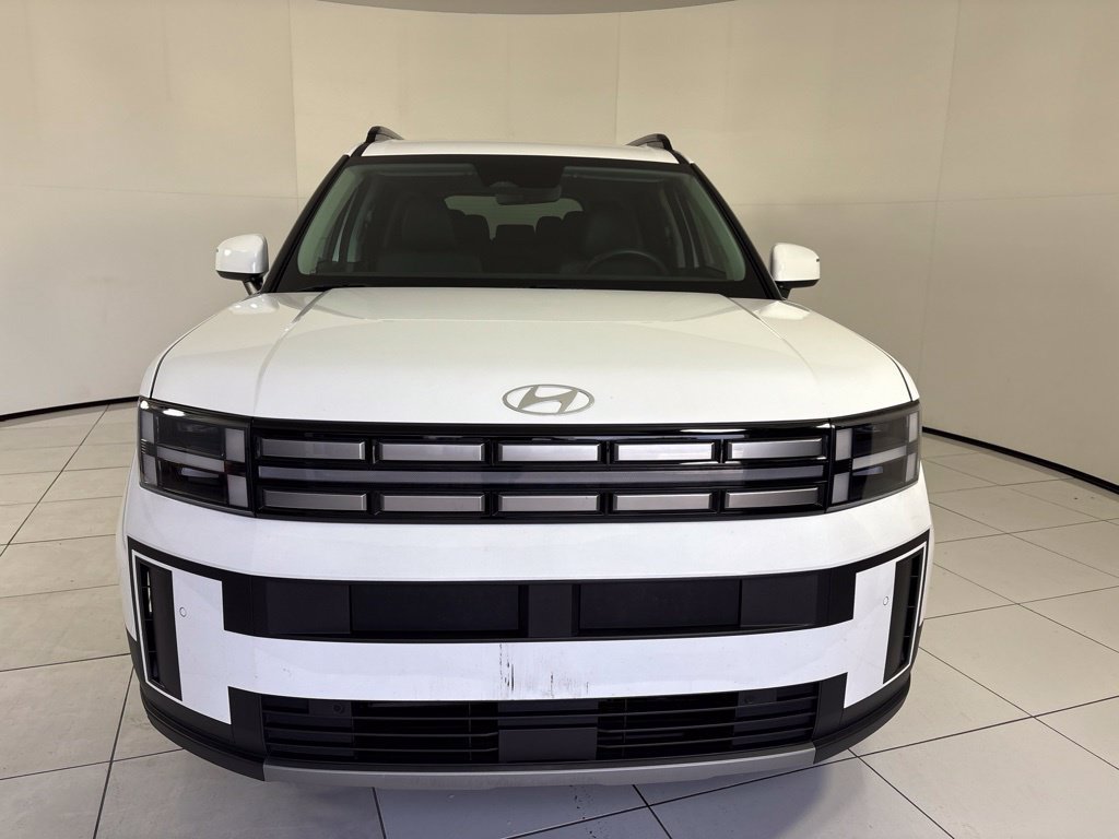 Used 2025 Hyundai Santa Fe SEL FWD image 8