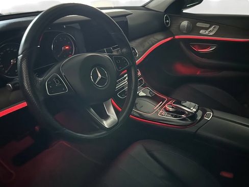 Used 2017 Mercedes-Benz E 400 4MATIC Wagon image 21