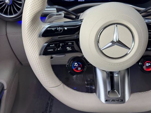 Used 2022 Mercedes-Benz SL 55 AMG 4MATIC image 20