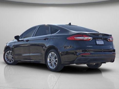 Used 2020 Ford Fusion SE image 19