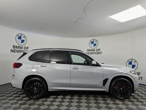 New 2026 BMW X5 xDrive40i w/ M Sport Package AWD/4WD image 5