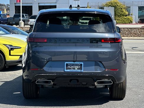 New 2025 Land Rover Range Rover Sport Dynamic SE image 4
