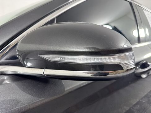 Used 2022 Genesis G70 3.3T RWD image 20