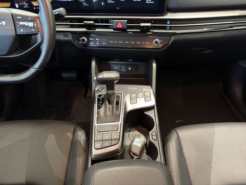 Used 2026 Kia Sportage EX image 19