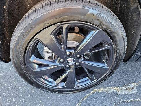 Certified 2023 Buick Envision Preferred w/ Sport Touring Package image 26