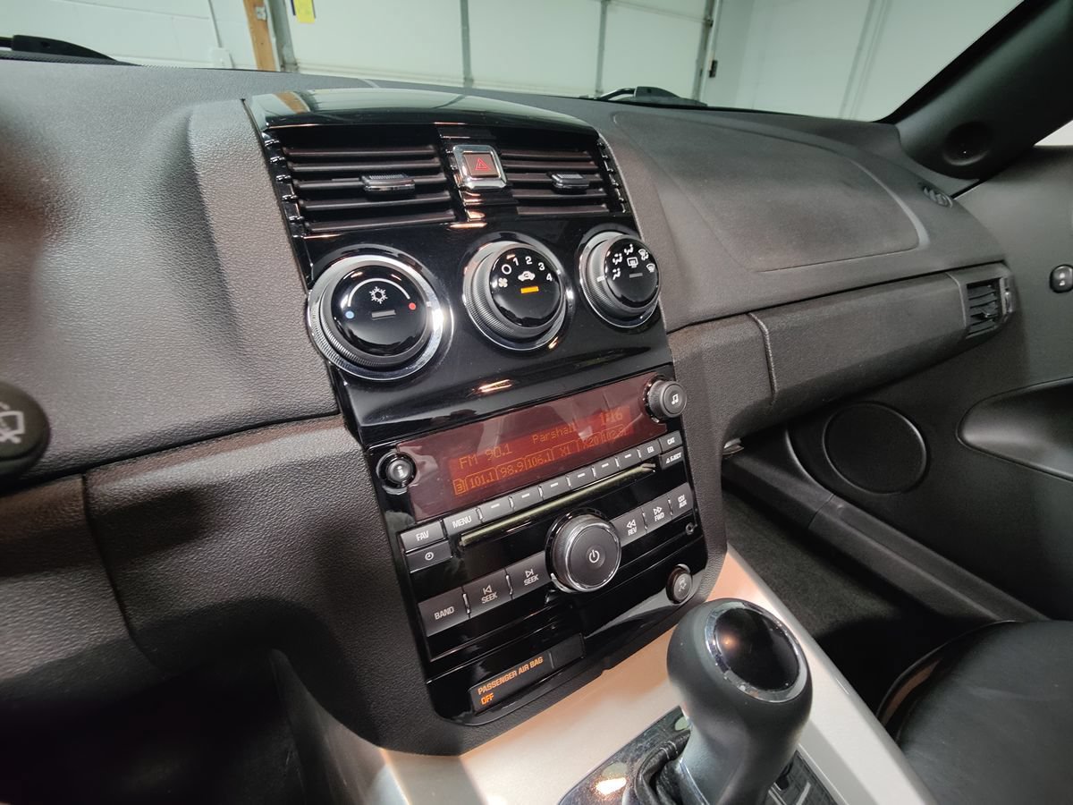 Used 2008 Saturn Sky Red Line RWD image 35