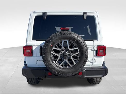New 2026 Jeep Wrangler Unlimited Sahara AWD/4WD image 5