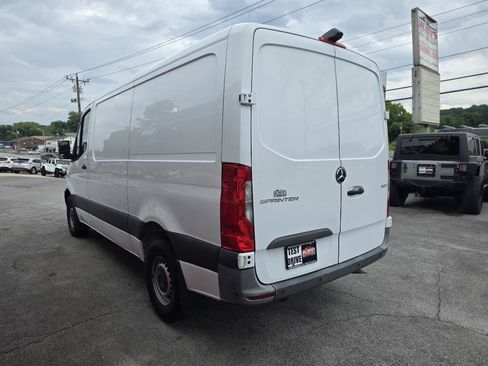 Used 2022 Mercedes-Benz Sprinter 1500 image 8