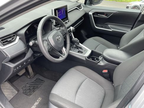 Certified 2024 Toyota RAV4 XLE w/ Convenience Package AWD/4WD image 10