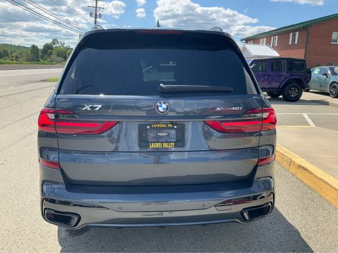 Used 2021 BMW X7 xDrive40i w/ M Sport Package AWD/4WD image 4