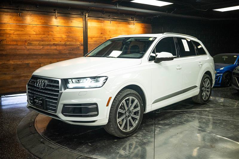 Used 2017 Audi Q7 3.0T Premium Plus w/ Premium Plus Package AWD/4WD image 2