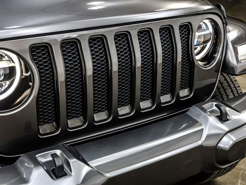 Used 2021 Jeep Wrangler Unlimited Sahara image 13