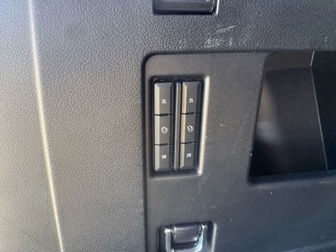 Used 2020 Lincoln Navigator 2WD image 11
