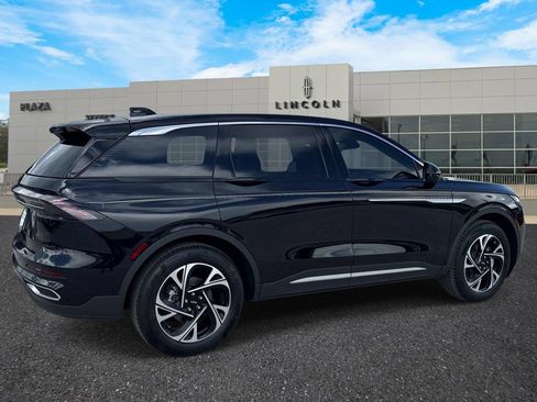 New 2026 Lincoln Nautilus Premier AWD/4WD image 3