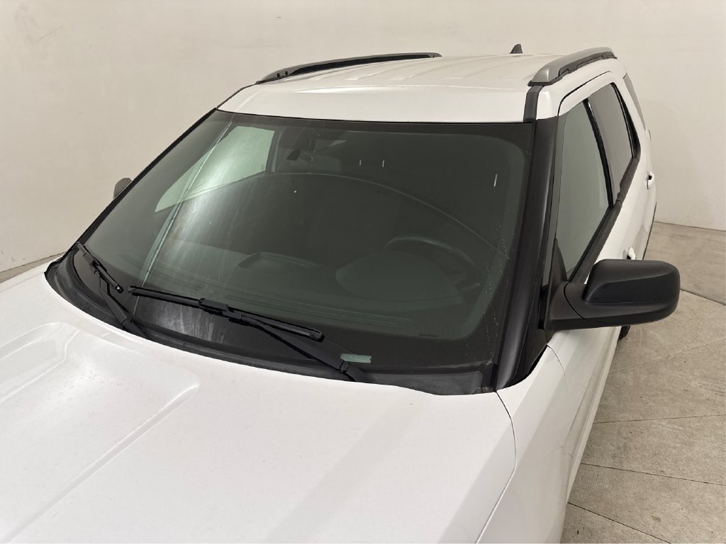 Used 2018 Ford Explorer XLT FWD image 15