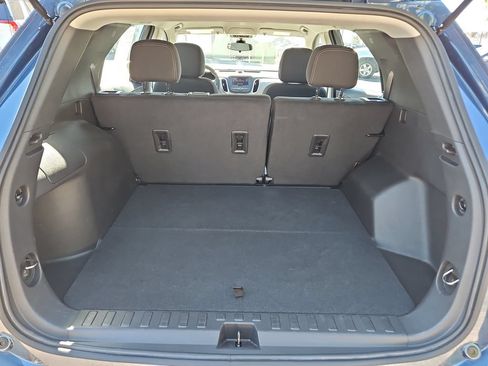 Used 2024 Chevrolet Equinox LS w/ Driver Confidence II Package FWD image 8
